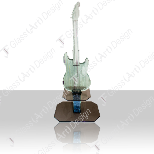 Gitarrenskulptur transparent