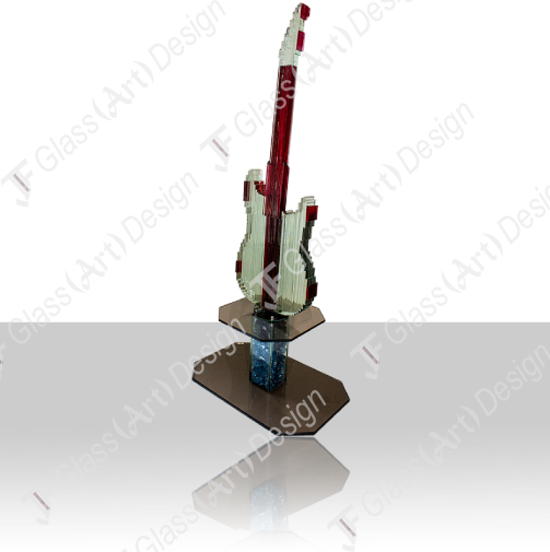 Gitarrenskulptur mit Farbe